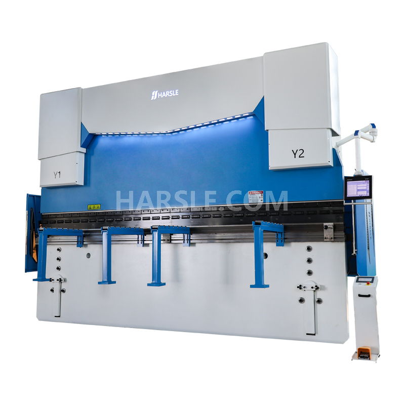 Presse plieuse WE67K-600T6000 avec DELEM DA58T