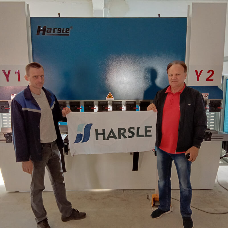 Frein de presse Harsle CNC avec DA-58T en Biélorussie, commentaires des clients