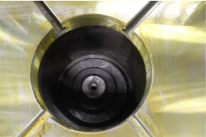 Quel est le cylindre supérieur de la presse hydraulique à quatre colonnes (2)
