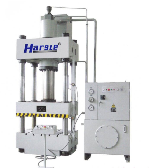 Quel est le cylindre supérieur de la presse hydraulique à quatre colonnes (1)